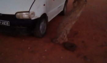 À vendre Fourgon Nissan Vanette 2.3D moteur Isuzu complet