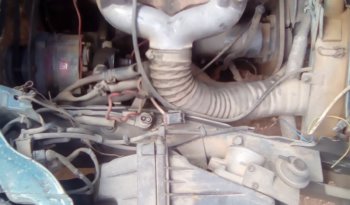 À vendre Fourgon Nissan Vanette 2.3D moteur Isuzu complet