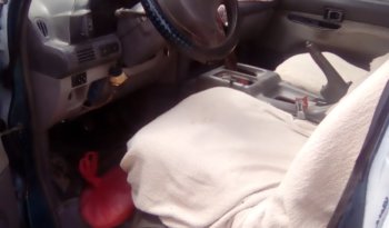 À vendre Fourgon Nissan Vanette 2.3D moteur Isuzu complet