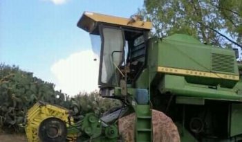 À vendre Moissonneuse batteuse avec cabine John Deere 975 Bon état complet