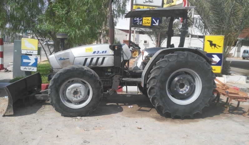 À vendre Tracteur Lamborghini R3.85 Bon état complet