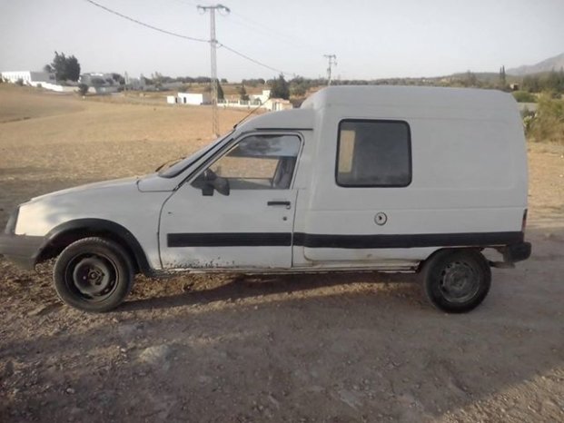 À vendre Fourgon Citroen C25 2.5D Bon état complet