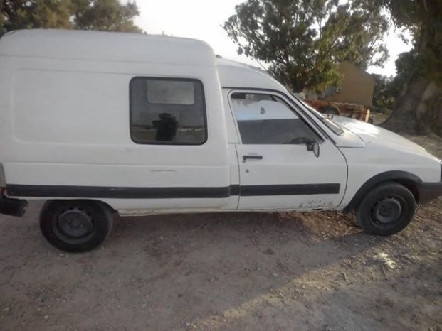 À vendre Fourgon Citroen C25 2.5D Bon état complet