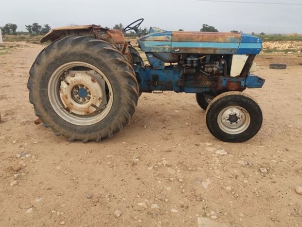 À vendre Tracteur Ford 6610 Bon état complet