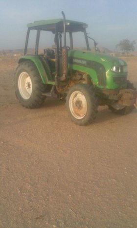 À vendre Tracteur Foton 704 Bon état complet