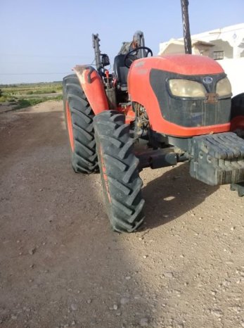 À vendre Tracteur Kubota M7040 Bon état complet