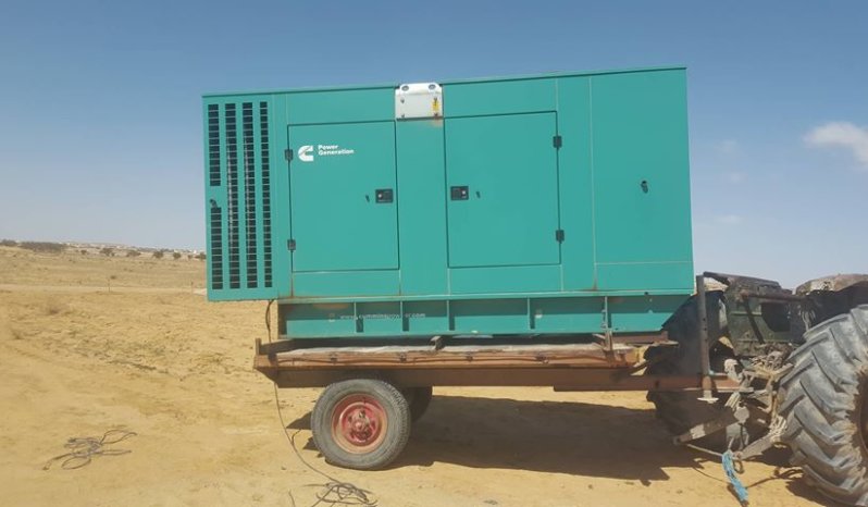 À louer Groupe électrogène 6 cylindres Groupe électrogène Neuf en excellent état complet