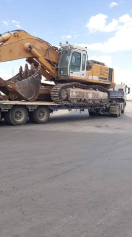 À louer Pelle sur chenilles avec godet Liebherr 964 Bon état complet
