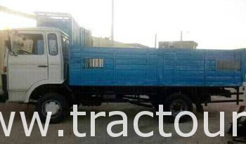 À vendre Camion plateau avec ridelles Iveco Magirus – 4 cylindres Bon état complet