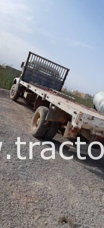 À vendre Camion plateau sans ridelles Berliet GLR 190 Bon état complet