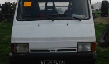 À vendre Camion plateau sans ridelles – Bon état complet