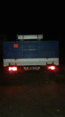 À vendre Camion plateau sans ridelles – Bon état complet