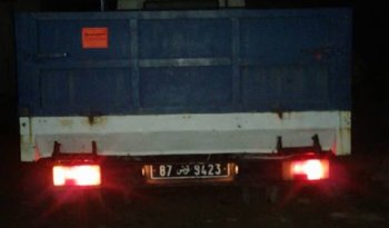 À vendre Camion plateau sans ridelles – Bon état complet