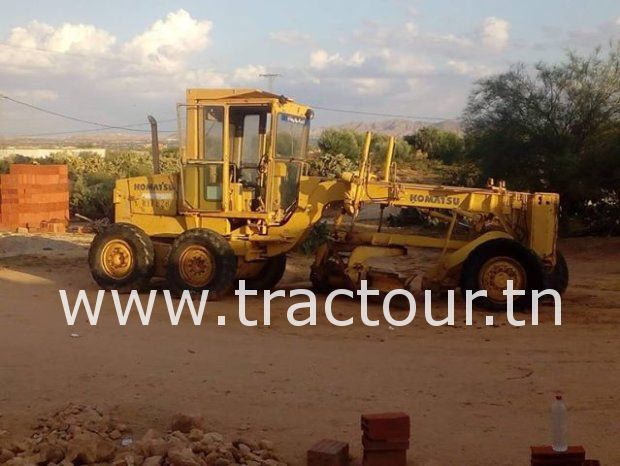 À vendre Niveleuse – Grader Komatsu Bon état complet