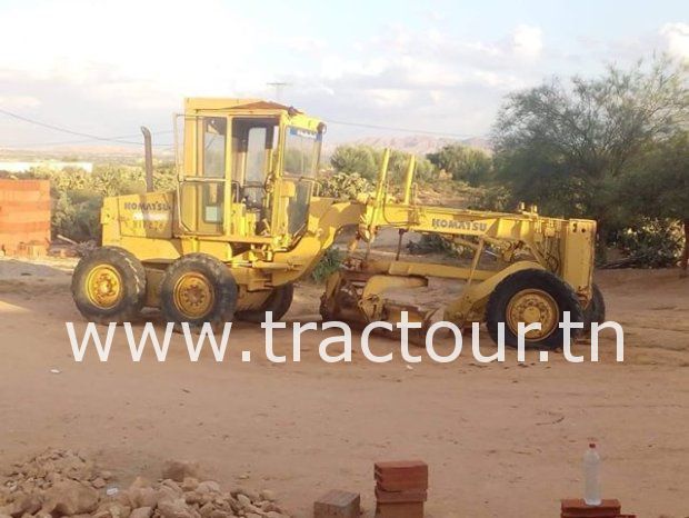 À vendre Niveleuse – Grader Komatsu Bon état complet