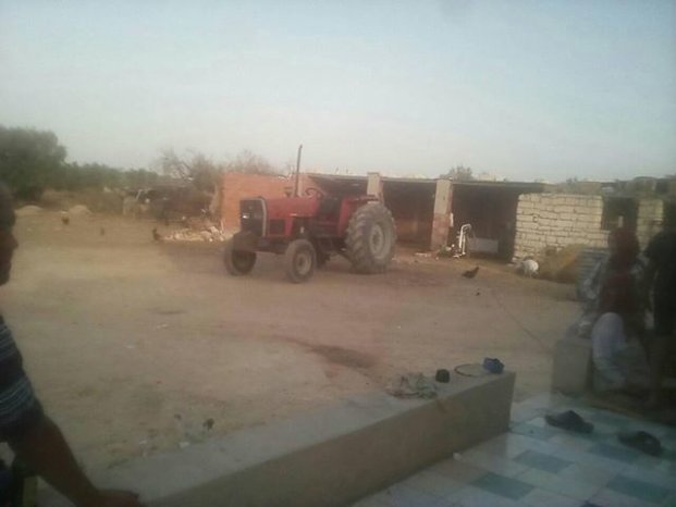 À vendre Tracteur Massey Ferguson 390 Bon état complet