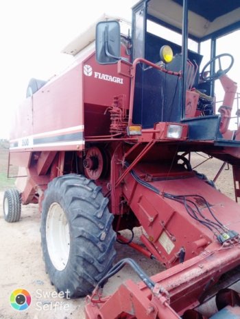 À vendre Moissonneuse batteuse avec cabine Laverda 3500 Bon état complet