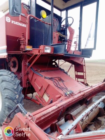 À vendre Moissonneuse batteuse avec cabine Laverda 3500 Bon état complet