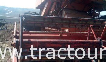 À vendre Moissonneuse batteuse sans cabine Laverda Someca M112 Bon état complet