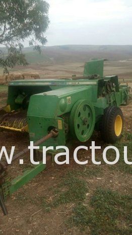 À vendre Presse à paille Brissa John Deere 342 A Bon état complet