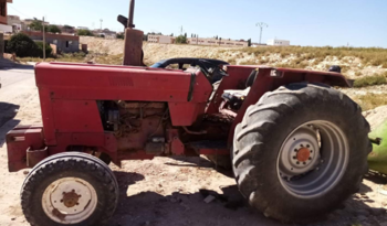 À vendre Tracteur Case IH 785 Bon état complet