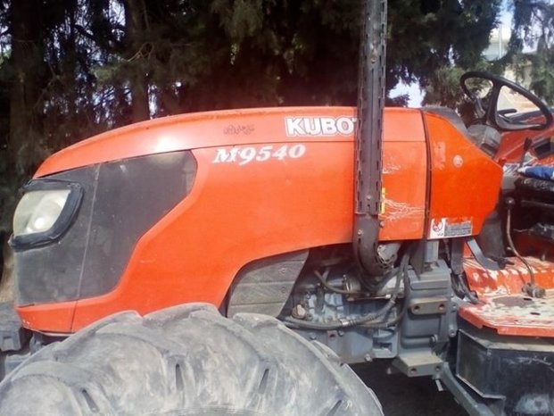 À vendre Tracteur Kubota M9540 Bon état complet