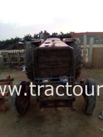 À vendre Tracteur Massey Ferguson 275 Bon état complet