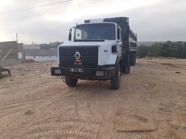 À vendre Tracteur avec semi remorque benne TP Renault CLM 385 complet