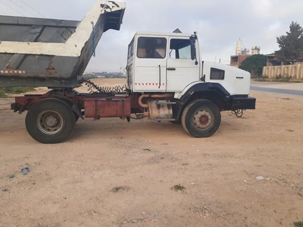 À vendre Tracteur avec semi remorque benne TP Renault CLM 385 complet