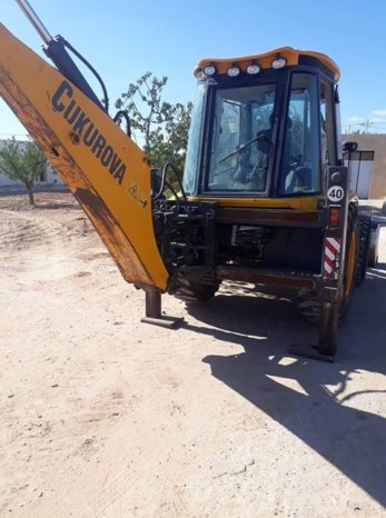 À vendre Tractopelle Cukurova 883 Bon état complet