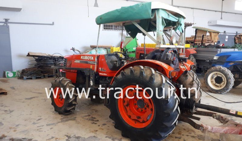 À vendre Tracteur Kubota M8200 Bon état complet