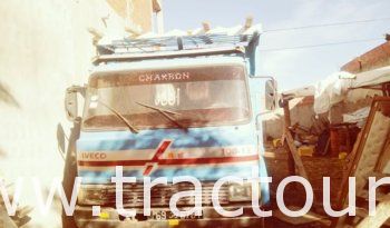 À vendre Camion plateau sans ridelles Fiat Iveco 100-13 Bon état complet