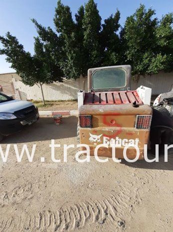 À vendre Chargeuse compacte avec godet Bobcat 753 Bon état complet