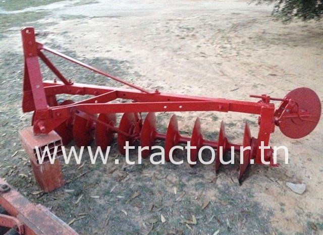 À vendre Déchaumeuse à 10 disques McCormick Bon état complet