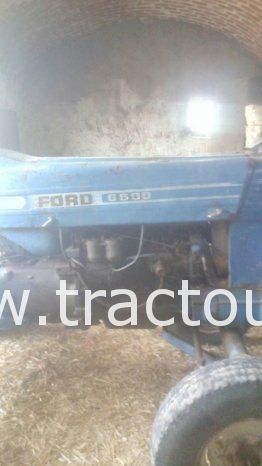 À vendre Tracteur Ford 6600 Bon état complet