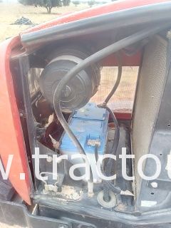À vendre Tracteur Massey Ferguson 4240 Bon état complet