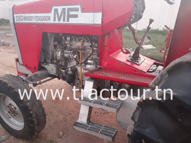 À vendre Tracteur Massey Ferguson 590 Bon état complet