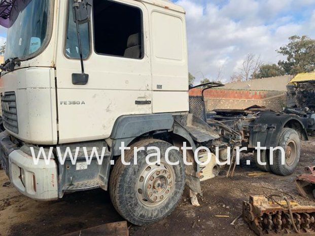 À vendre Tracteur routier sans attelage Man F2000 FE 360 A Bon état complet