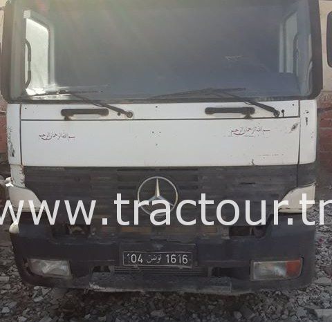 À vendre Tracteur routier sans attelage Mercedes Actros 1835 Bon état complet