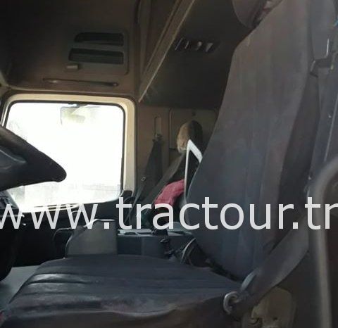 À vendre Tracteur routier sans attelage Mercedes Actros 1835 Bon état complet