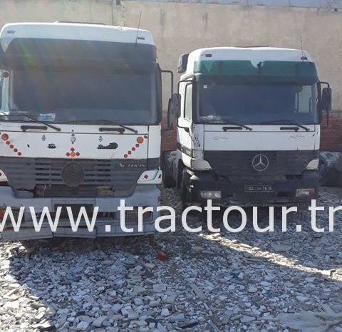 À vendre Tracteur routier sans attelage Mercedes Actros 1835 Bon état complet