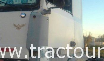 À vendre Tracteur routier sans attelage Renault Major R380 Bon état complet