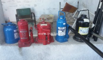 À vendre Cric bouteille hydraulique – Neuf JAMAIS UTILISE complet