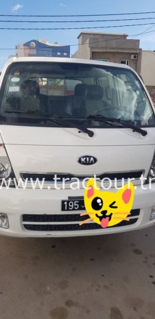 À vendre Camionnette 4 portes avec benne Kia K2700 4×4 Neuf en excellent état complet