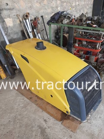 À vendre Capot Komatsu Neuf en excellent état complet
