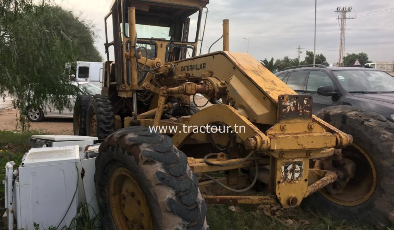 À vendre Niveleuse – Grader Caterpillar 120G Bon état complet