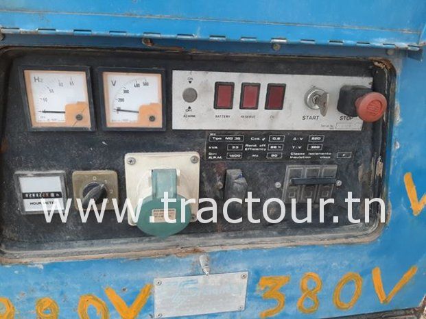À vendre Groupe électrogène 3 cylindres – Bon état complet