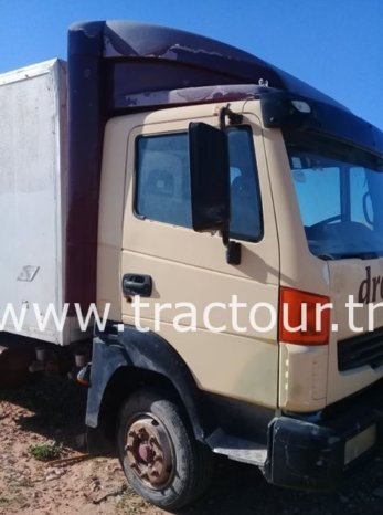 À vendre Camion fourgon Nissan Atleon 120 Bon état complet