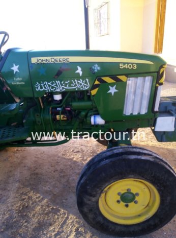 À vendre Tracteur John Deere 5403 Neuf en excellent état complet