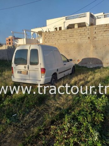 À vendre Utilitaire fourgon Volkswagen Caddy 2 1.9D (2002) complet